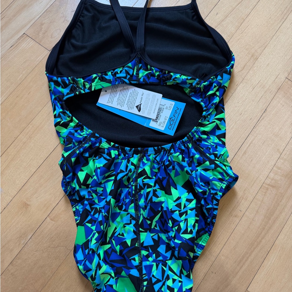 NWT Dolfin One piece swimsuit swimwear size 32 New - Picture 2 of 4